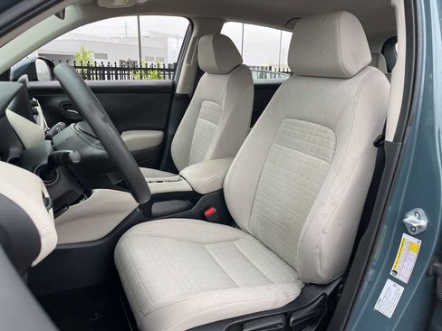 Used 2025 Honda HR-V LX image 24