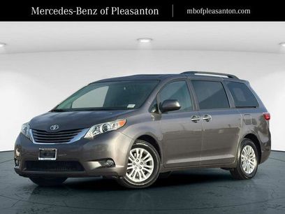 Used 2016 Toyota Sienna L 4D Passenger Van