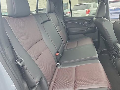 Used 2025 Honda Ridgeline Black Edition image 27