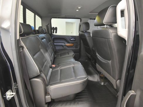 Used 2017 Chevrolet Silverado 1500 High Country AWD/4WD image 18