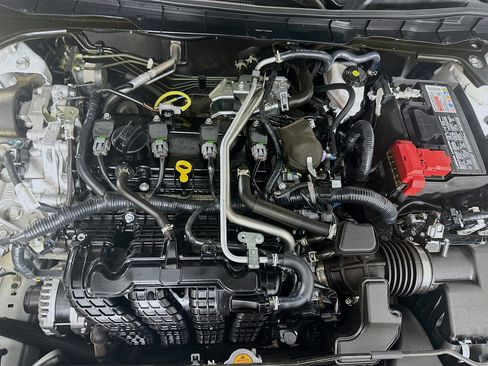 Used 2024 Nissan Sentra SV image 31