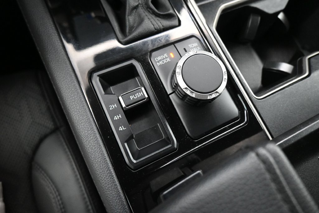 Used 2023 Toyota Tundra Limited AWD/4WD image 17