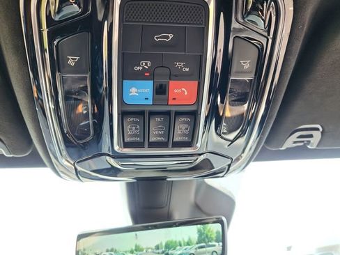 Used 2024 Jeep Grand Wagoneer Series III w/ Rear Seat Video Group 1 AWD/4WD image 53