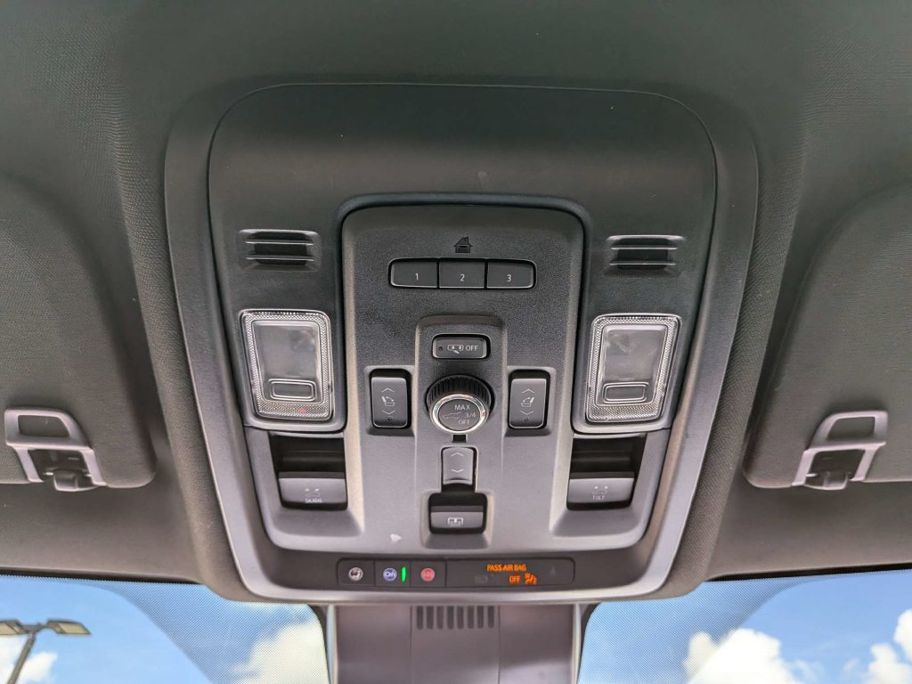 Used 2024 GMC Yukon Denali AWD/4WD image 26