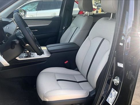 New 2026 MAZDA CX-90 Plug-In Hybrid w/ Preferred image 18