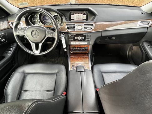Used 2014 Mercedes-Benz E 350 4MATIC Wagon image 36