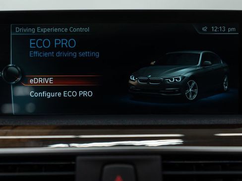 Used 2017 BMW 330e image 25