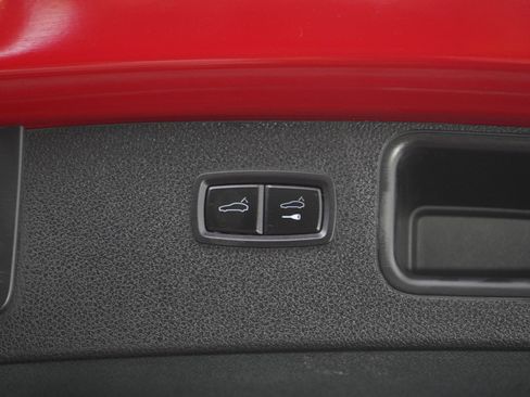 Used 2020 Porsche Macan GTS AWD/4WD image 18