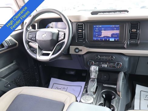 Used 2022 Ford Bronco Big Bend w/ Sasquatch Package AWD/4WD image 13