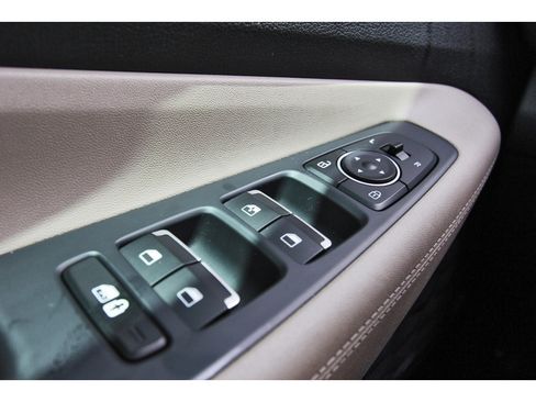 Used 2023 Hyundai Santa Fe SE FWD image 23