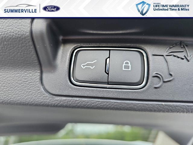 New 2026 Ford Explorer Active RWD image 16