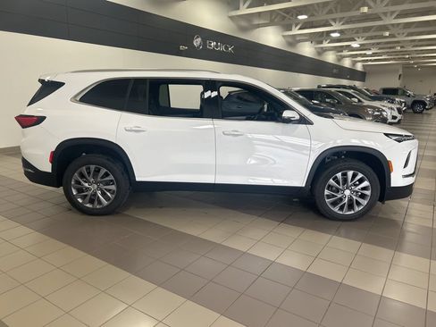 Used 2026 Buick Enclave Preferred w/ Power Package AWD/4WD image 6