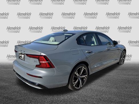 Certified 2023 Volvo S60 B5 Core image 10