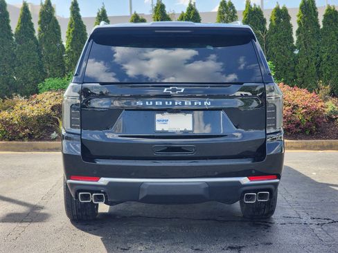 New 2026 Chevrolet Suburban High Country RWD image 9