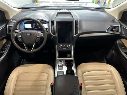 Used 2022 Ford Edge SEL w/ Convenience Package image 10