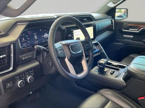 Used 2023 GMC Sierra 1500 Denali w/ Technology Package AWD/4WD image 12