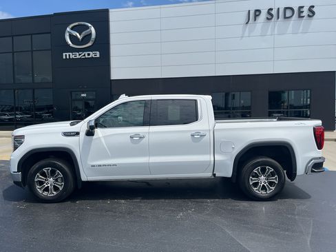Used 2026 GMC Sierra 1500 SLT AWD/4WD image 2