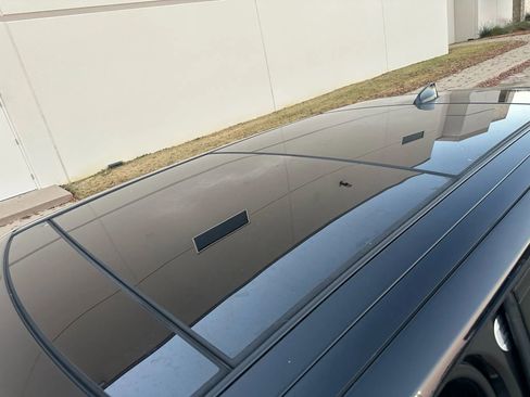 Used 2017 Land Rover Range Rover Supercharged image 16