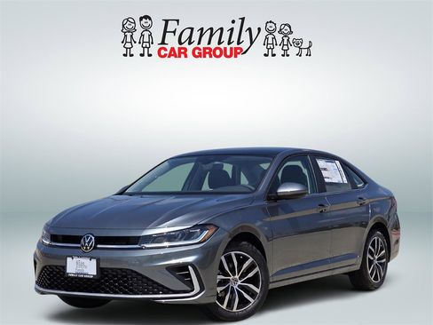 New 2025 Volkswagen Jetta SE image 1