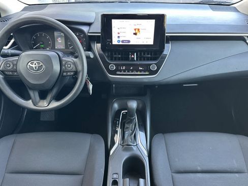 Used 2025 Toyota Corolla LE w/ Carpet Mat Package (TMS) FWD image 3