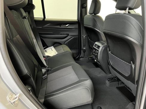 New 2025 Jeep Grand Cherokee Laredo w/ Luxury Tech Group I image 13