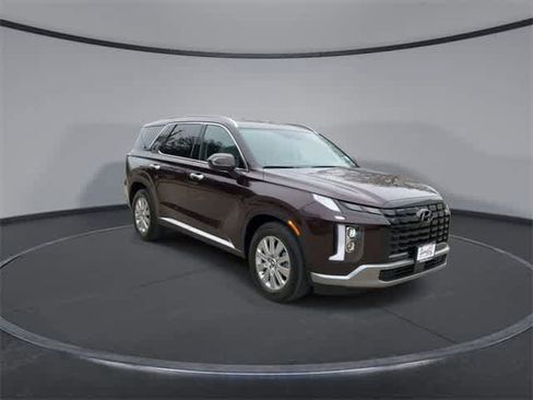 Used 2024 Hyundai Palisade SEL image 2