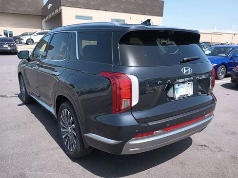 Used 2024 Hyundai Palisade Calligraphy image 12