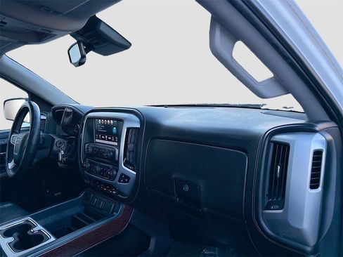 Used 2018 GMC Sierra 1500 SLT image 28