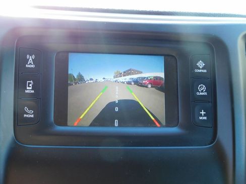 Used 2015 Jeep Cherokee Latitude FWD image 17