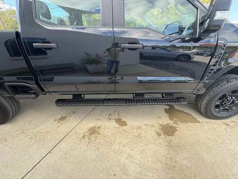 Used 2024 Ford F250 XL w/ STX Appearance Package image 27