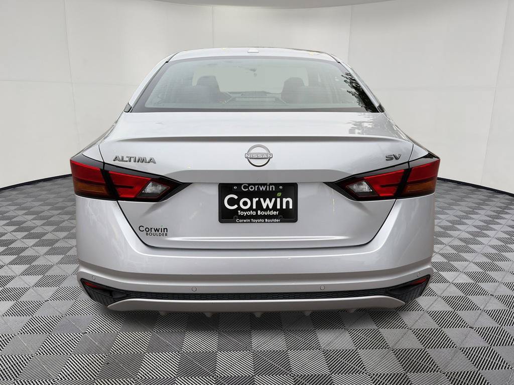 Used 2024 Nissan Altima 2.5 SV FWD image 8