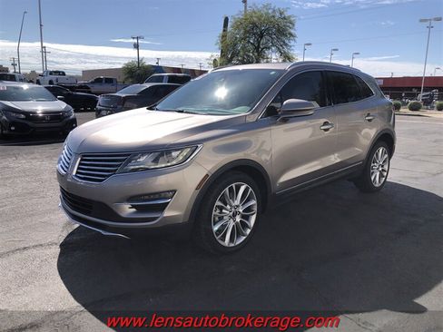 Used 2018 Lincoln MKC Reserve w/ Lincoln MKC Climate Package FWD image 4