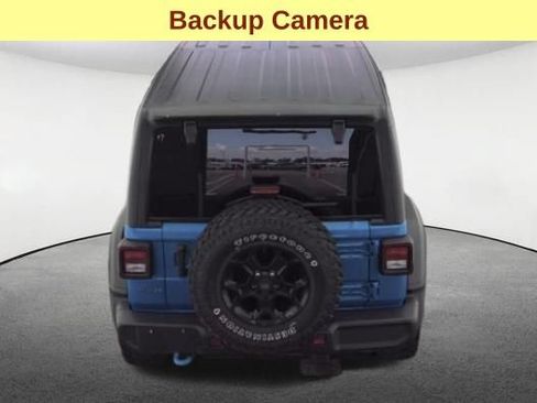 Used 2023 Jeep Wrangler Unlimited w/ Cold Weather Group AWD/4WD image 7