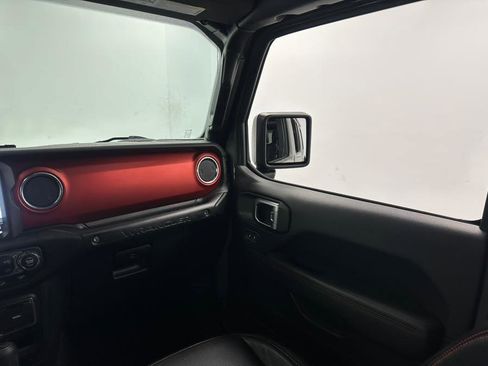 Used 2019 Jeep Wrangler Unlimited Rubicon image 40