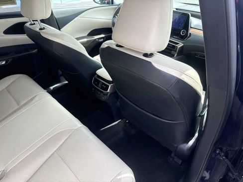 Used 2023 Lexus RX 350 Premium w/ Accessory Package (Z1) FWD image 17