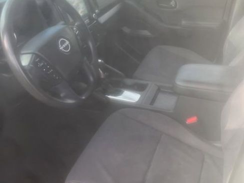 Used 2022 Nissan Frontier S w/ Technology Package AWD/4WD image 10