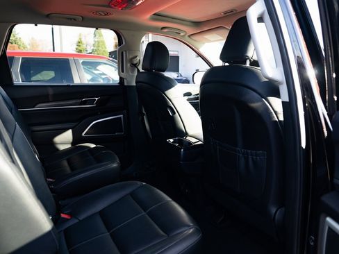 Used 2021 Kia Telluride EX w/ EX Premium Package image 25