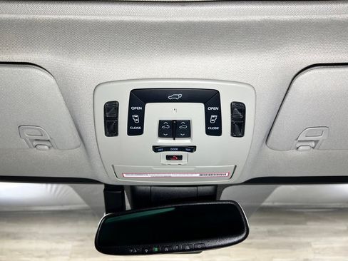 Used 2023 Toyota Sienna Limited AWD/4WD image 24