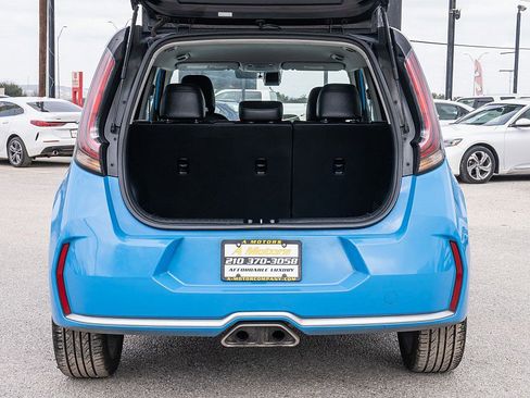 Used 2023 Kia Soul GT-Line image 12