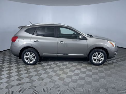 Used 2013 Nissan Rogue SV image 10