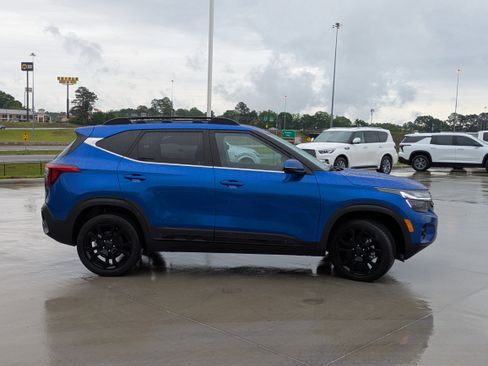 Used 2025 Kia Seltos X-Line AWD/4WD image 6