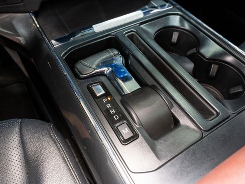 Used 2022 Ford F150 Lariat w/ Equipment Group 502A High image 31