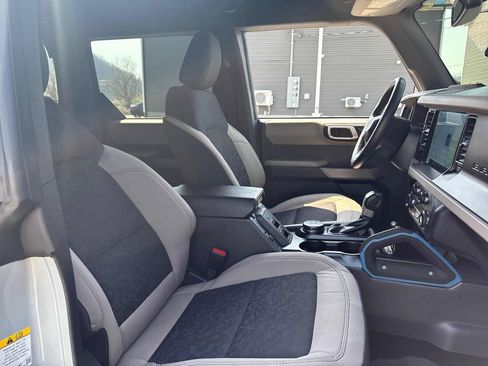 Used 2022 Ford Bronco Wildtrak AWD/4WD image 34