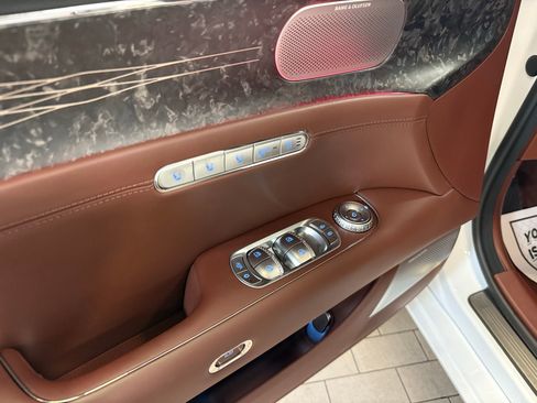 Used 2025 Genesis G90 3.5T image 31