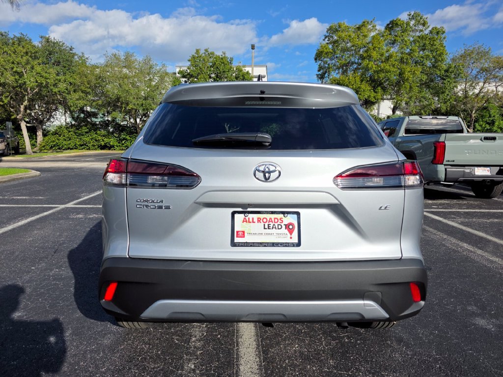 New 2026 Toyota Corolla Cross LE FWD image 10