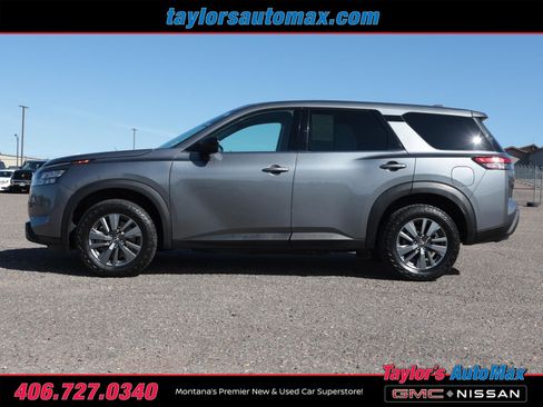 Used 2024 Nissan Pathfinder S image 39