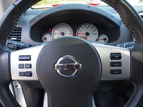 Used 2020 Nissan Frontier PRO-4X image 21