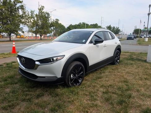 Used 2025 MAZDA CX-30 AWD 2.5 S w/ Select Sport Pkg image 2
