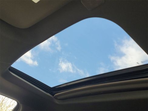 New 2026 GMC Sierra 1500 SLT w/ SLT Premium Plus Package image 28