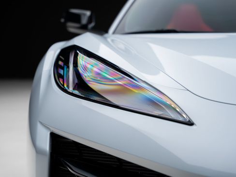Used 2024 Chevrolet Corvette Z06 RWD image 11